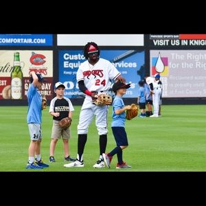 Meet your Posher, Wesley